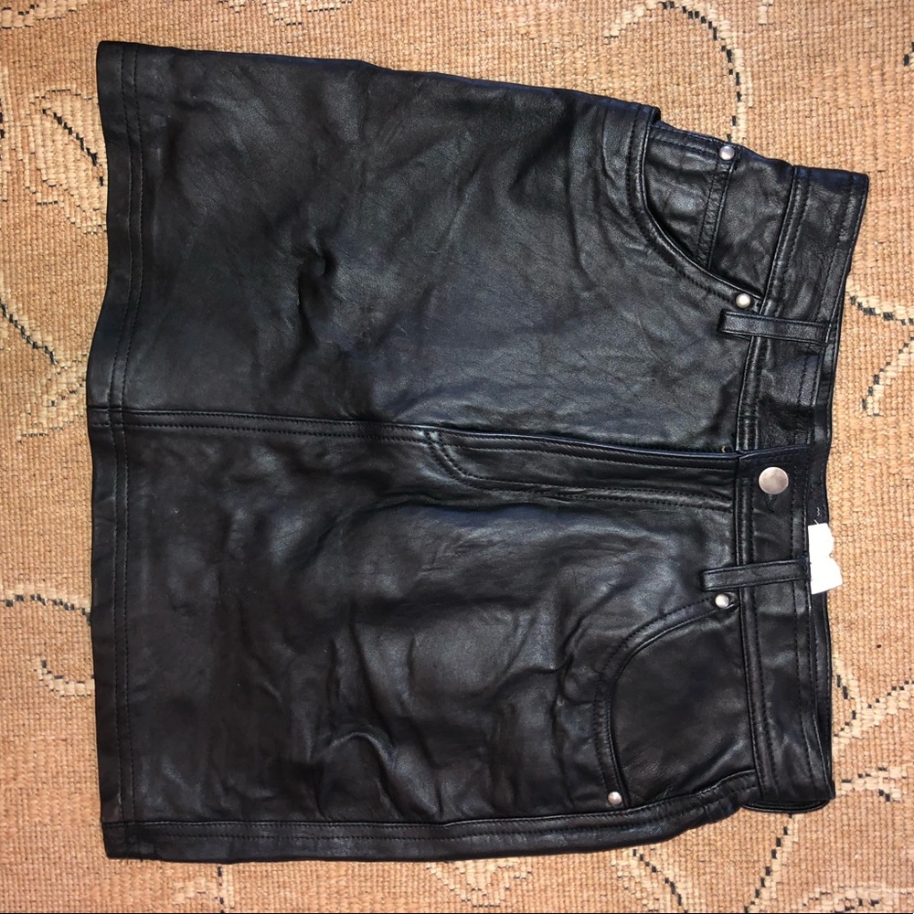 Genuine leather skirt